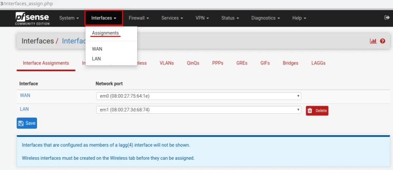Назначаем IP-адрес интерфейсу “смотрящему” в локальную сеть. В меню программы переходим в раздел интерфейсов (Interfaces) -> LAN. По окончании настройки нажимаем кнопку Сохранить (Save).